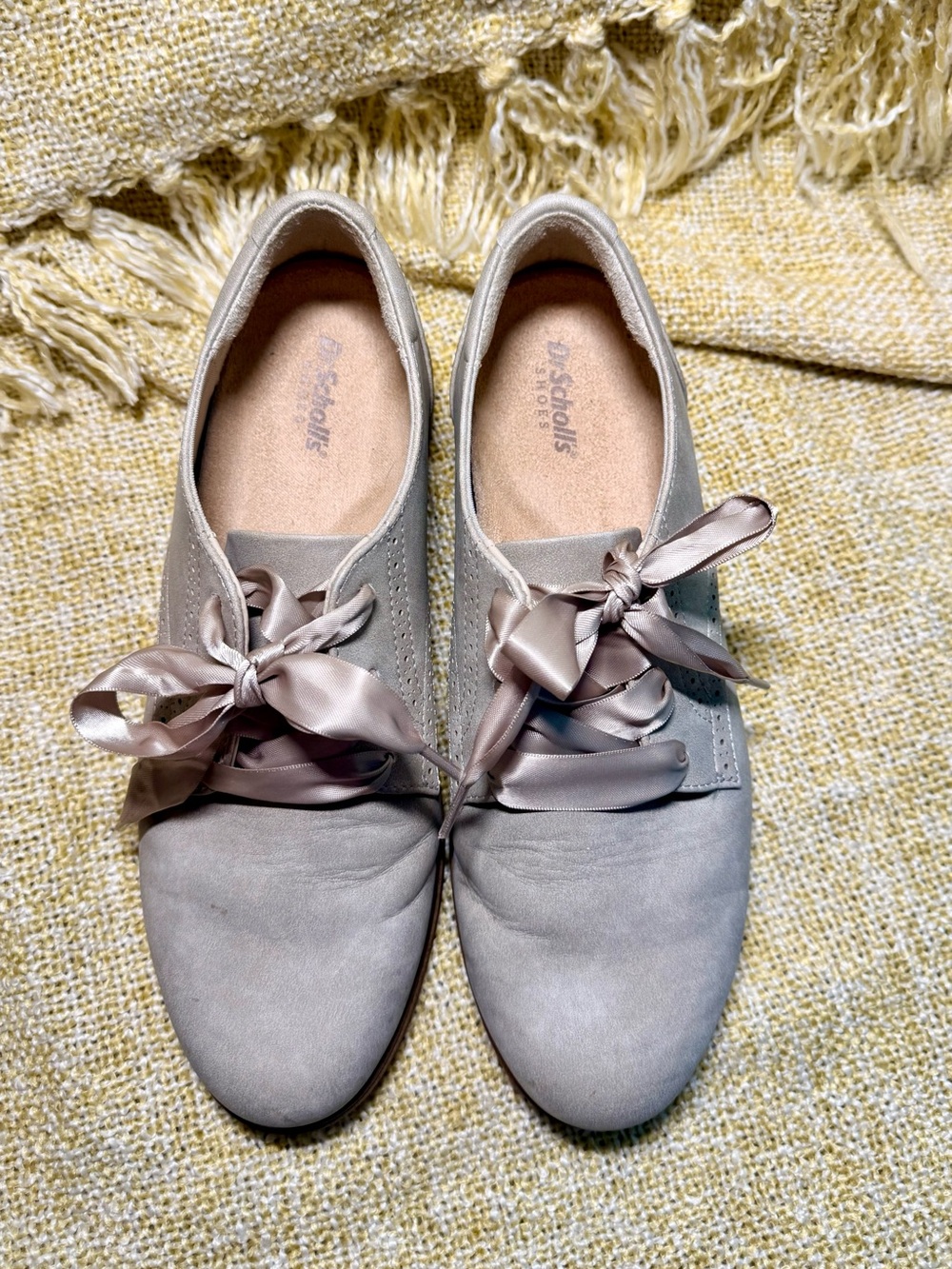 Dr. Scholl’s  Women’s Satin Ribbon Lace-Up Oxford type shoe in Light Taupe